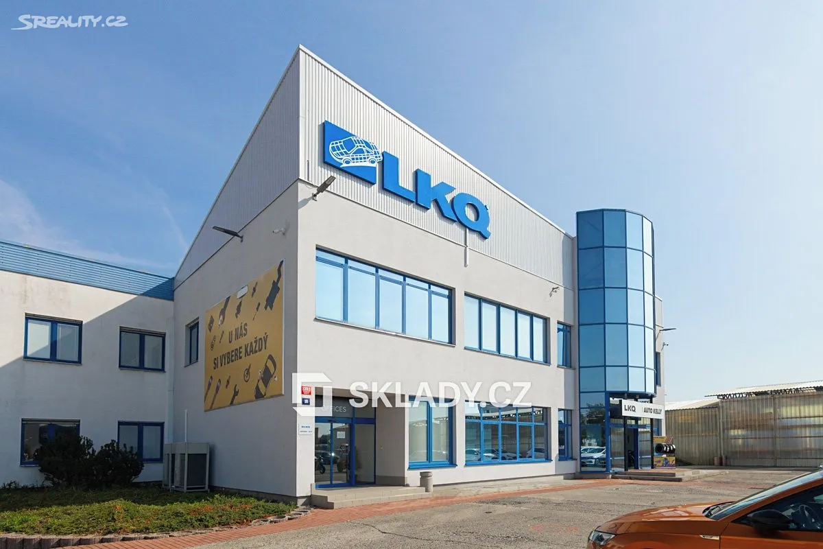 Pronájem kanceláře 1000 m², Praha