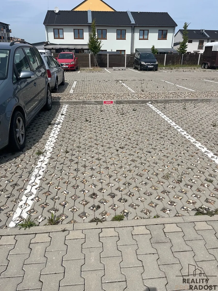 Prodej garážového stání 13 m²