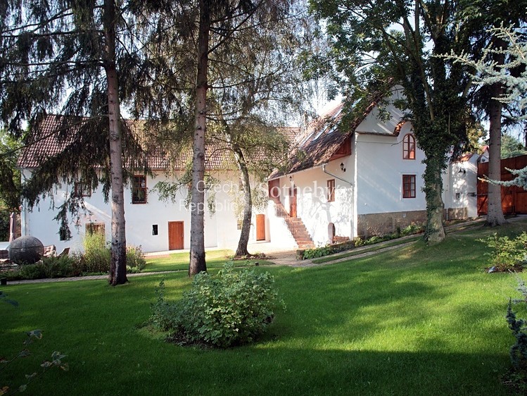 Haus zum Kauf, 310 m² (1 von 20)