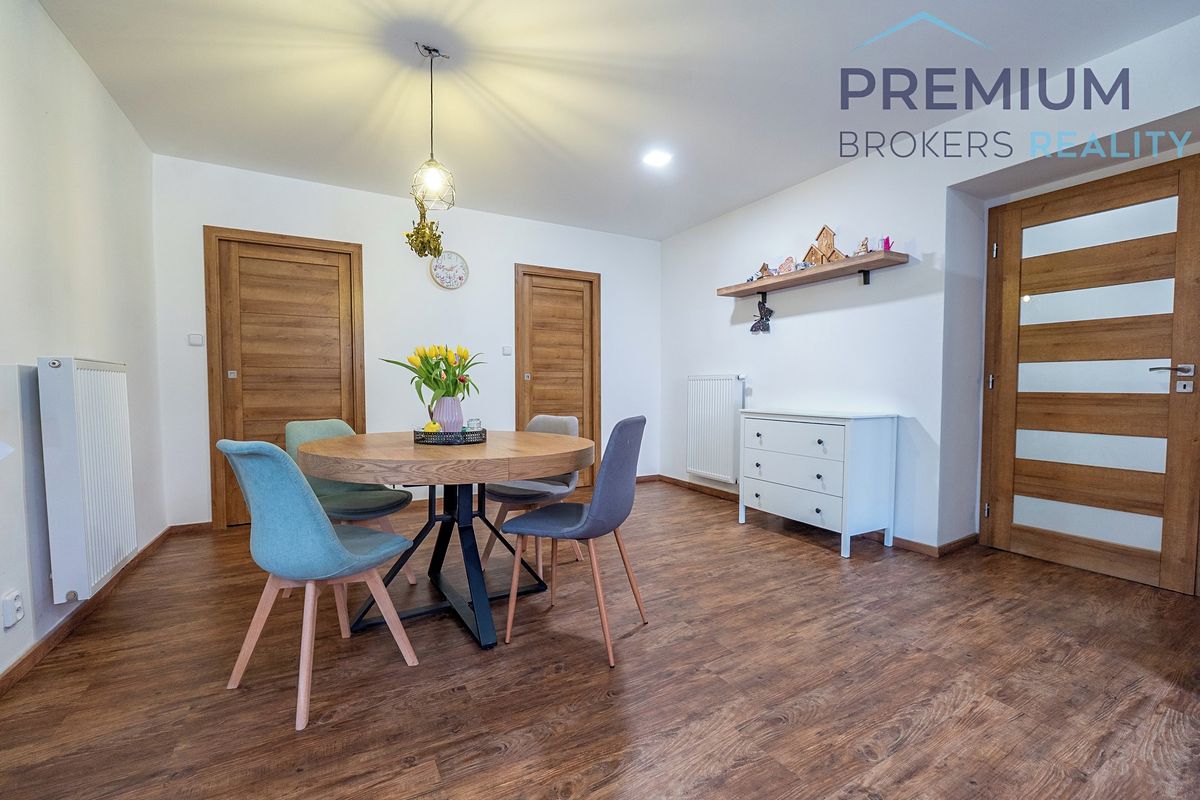 Prodej rodinného domu 615 m², pozemek 1122 m² – fotografie 3