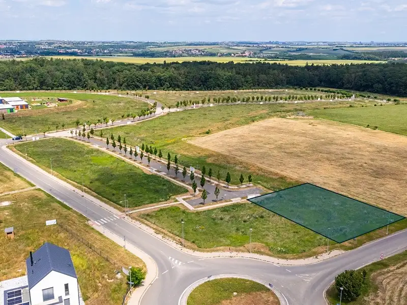 Prodej stavebního pozemku 1116 m², Vysoký Újezd – náhled fotky 1