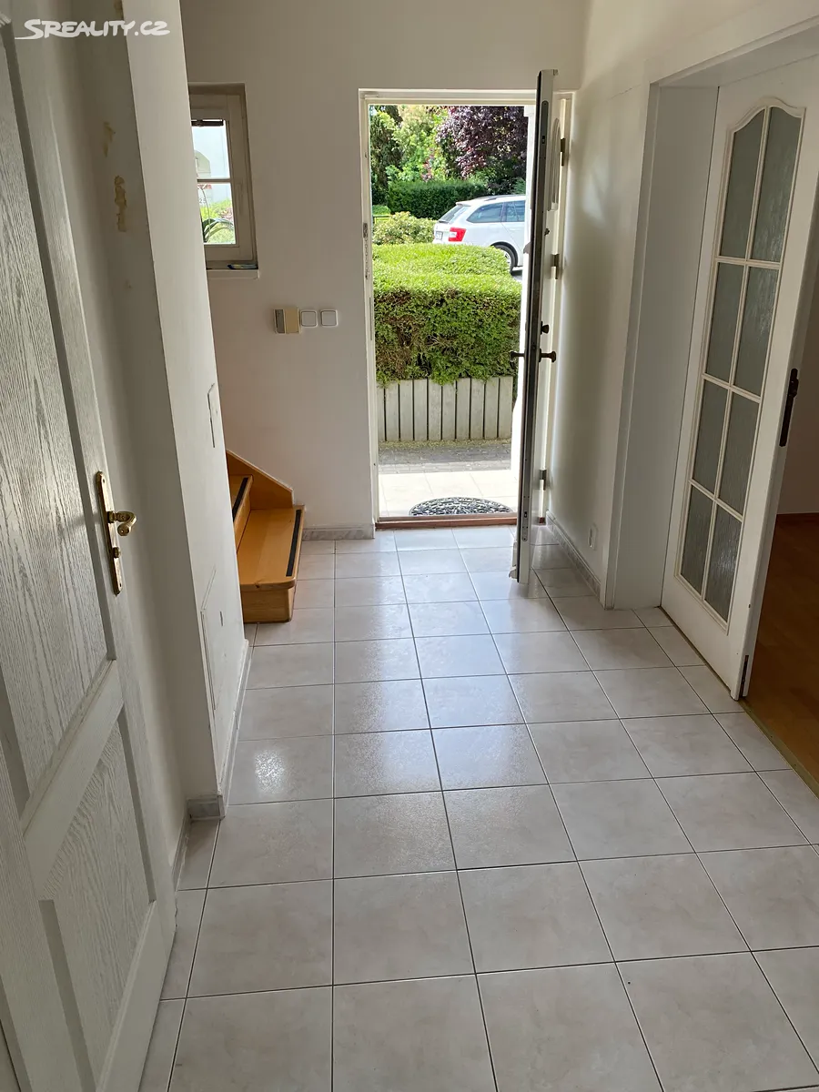 Pronájem vily 125 m², pozemek 335 m² – pohled 5