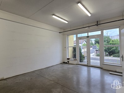 Комерційне приміщення в оренду, 876 м² (2 з 16)