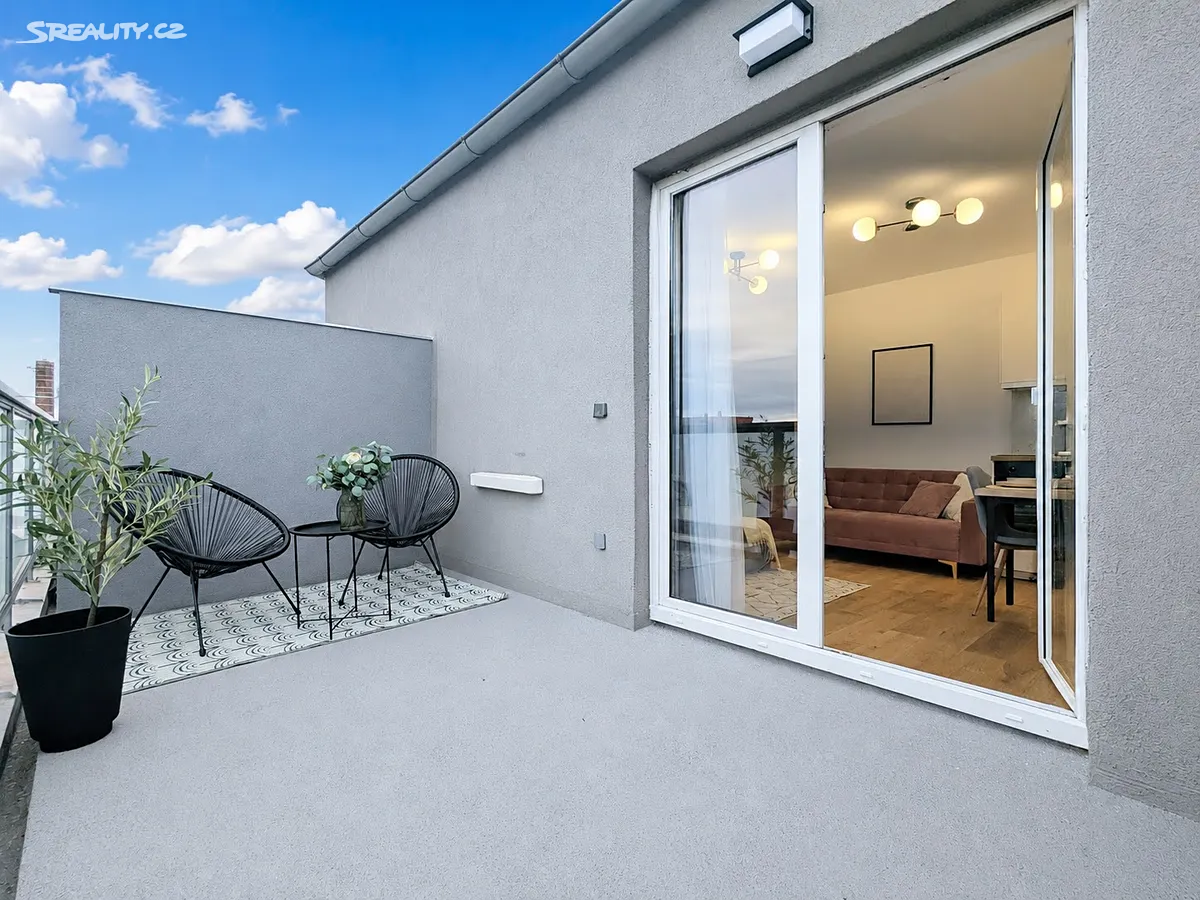 Prodej bytu 1+kk 37 m², Praha