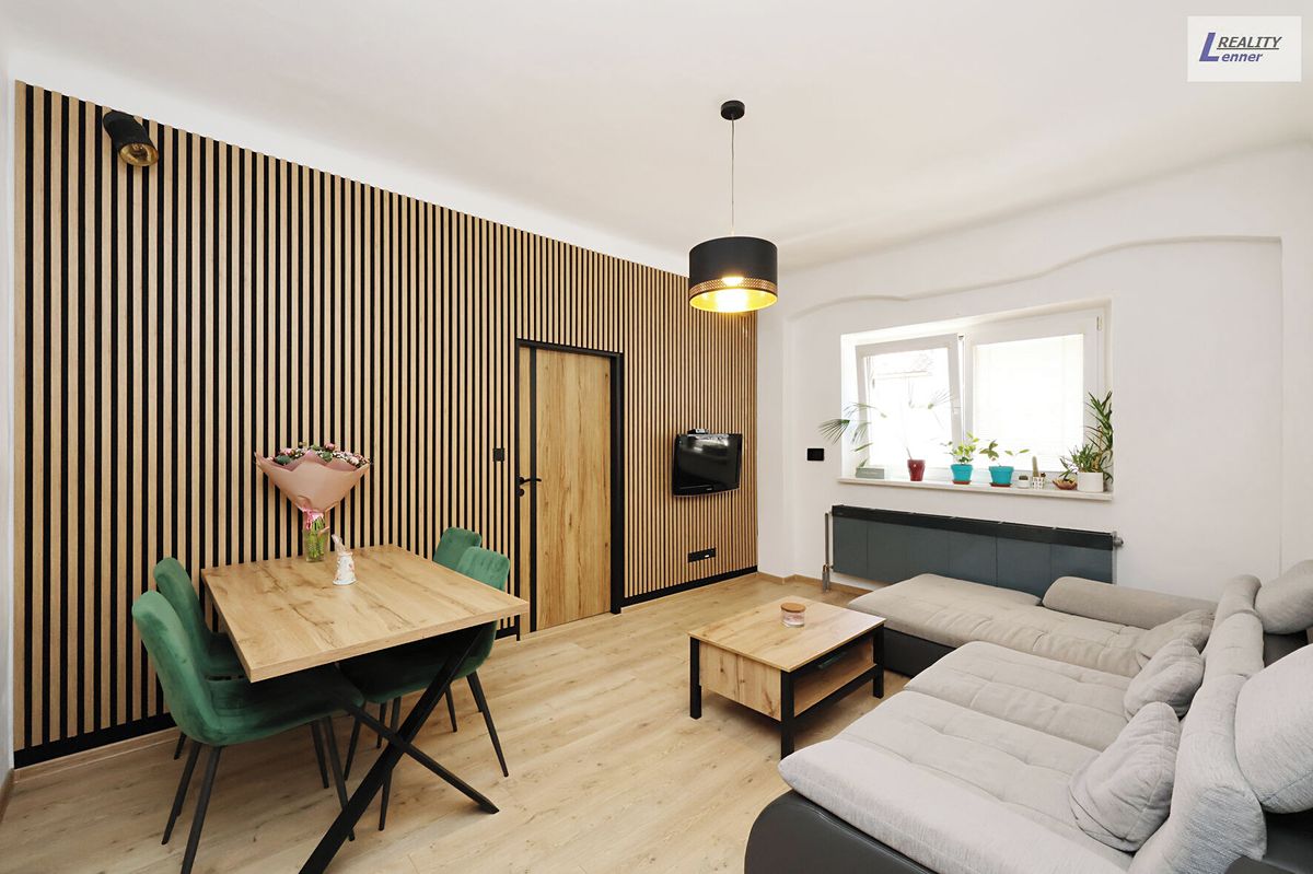 Prodej rodinného domu 90 m², pozemek 204 m² – fotografie 2