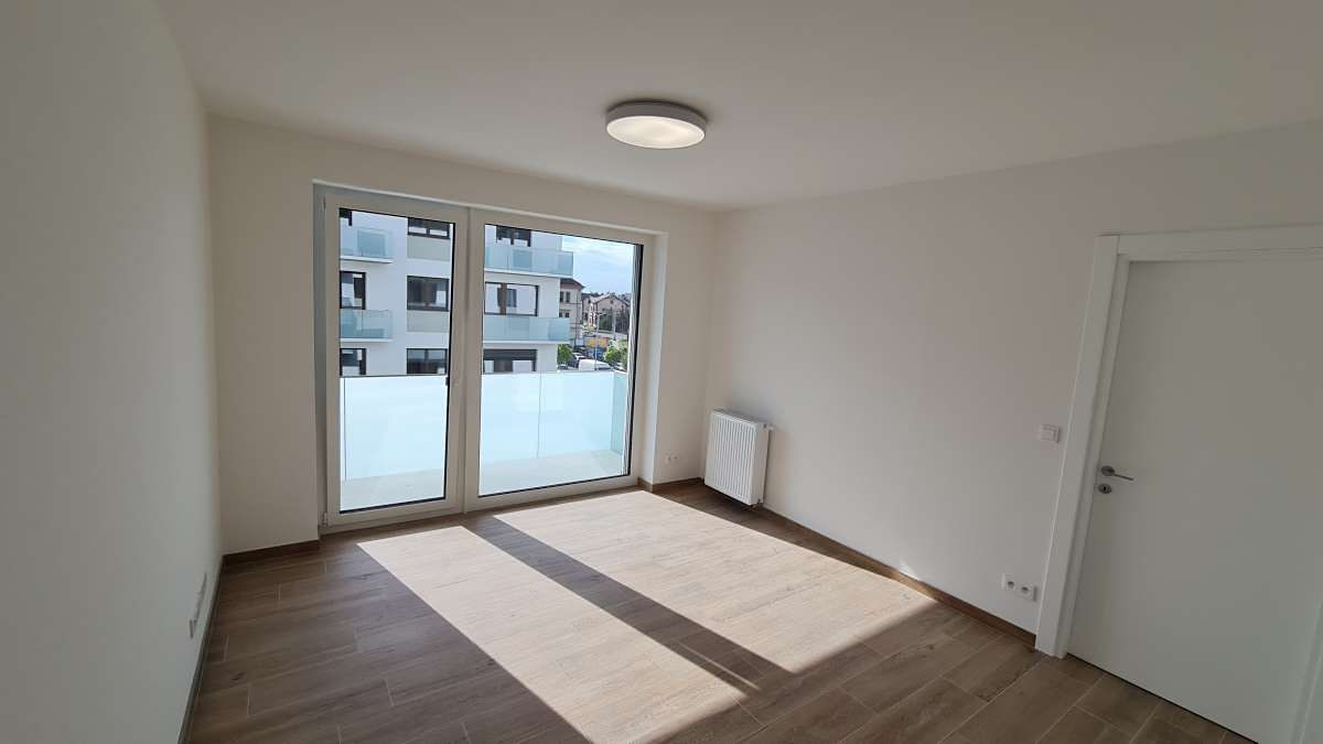 Pronájem bytu 2+kk 48 m² – fotografie 4