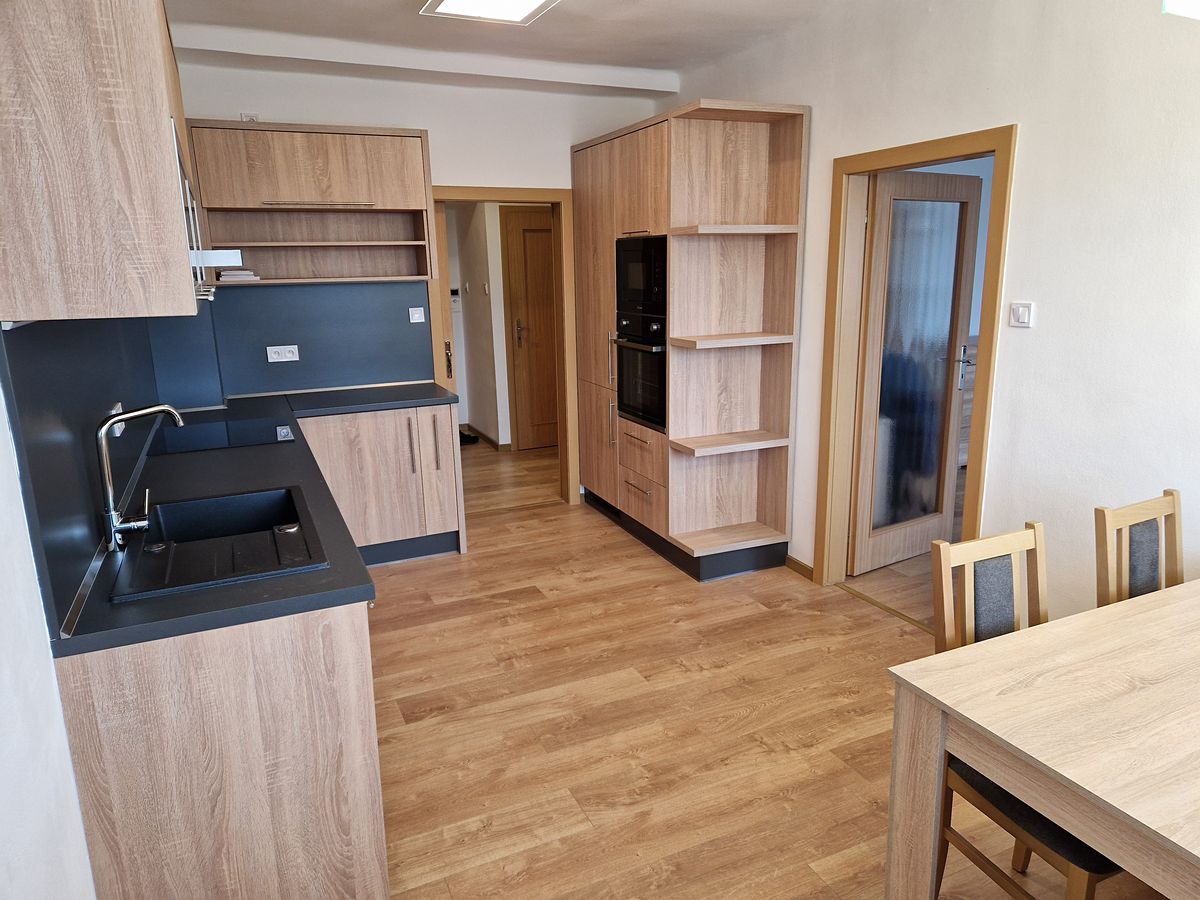 Pronájem bytu 2+1 78 m²