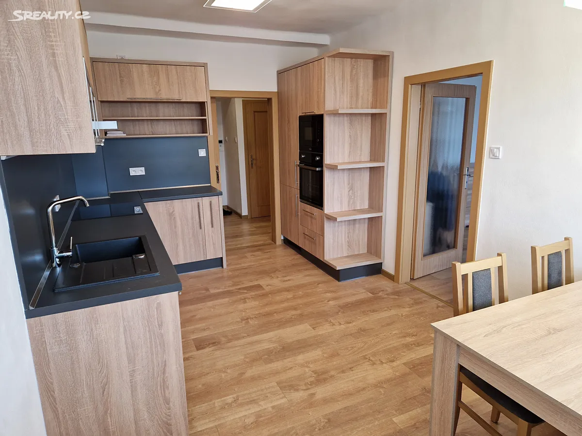 Pronájem bytu 2+1 78 m², Ostrava