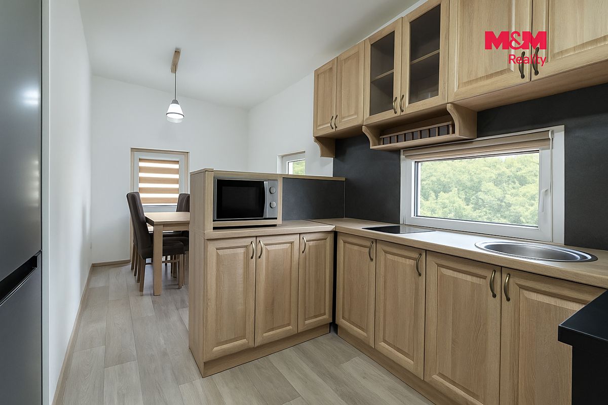 Prodej rodinného domu 62 m², pozemek 849 m² – fotografie 2