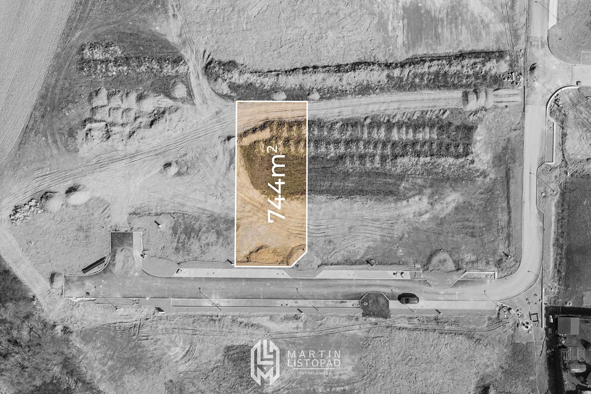 Prodej stavebního pozemku 743 m² – fotografie 3