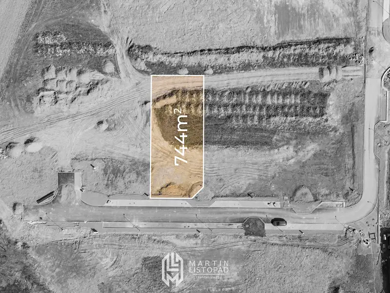 Prodej stavebního pozemku 743 m², Komárov – náhled fotky 3