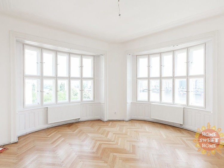 Pronájem bytu 3+kk, 83 m² (1 z 12)