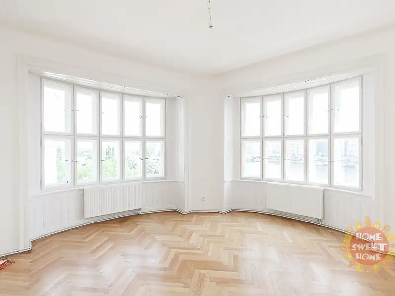 Pronájem bytu 3+kk 83 m², Praha – náhled fotky 1