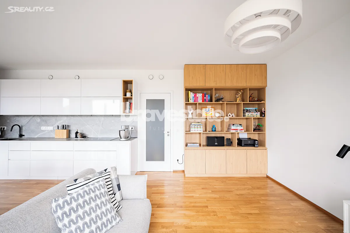 Pronájem bytu 3+kk 80 m² – další