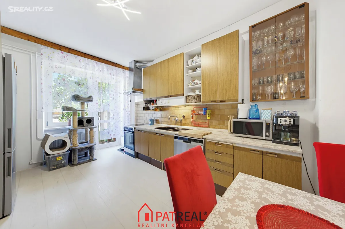 Prodej rodinného domu 130 m², pozemek 124 m² – další