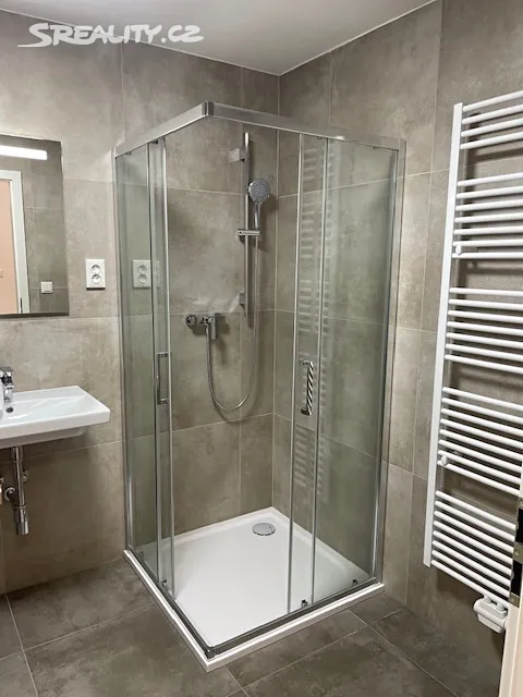Pronájem bytu 2+kk 68 m² – pohled 3