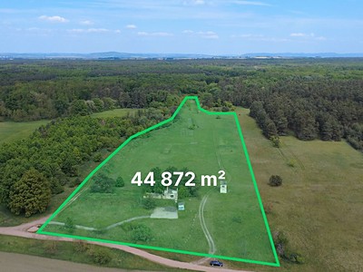 Prodej  komerčního pozemku 21 731 m²