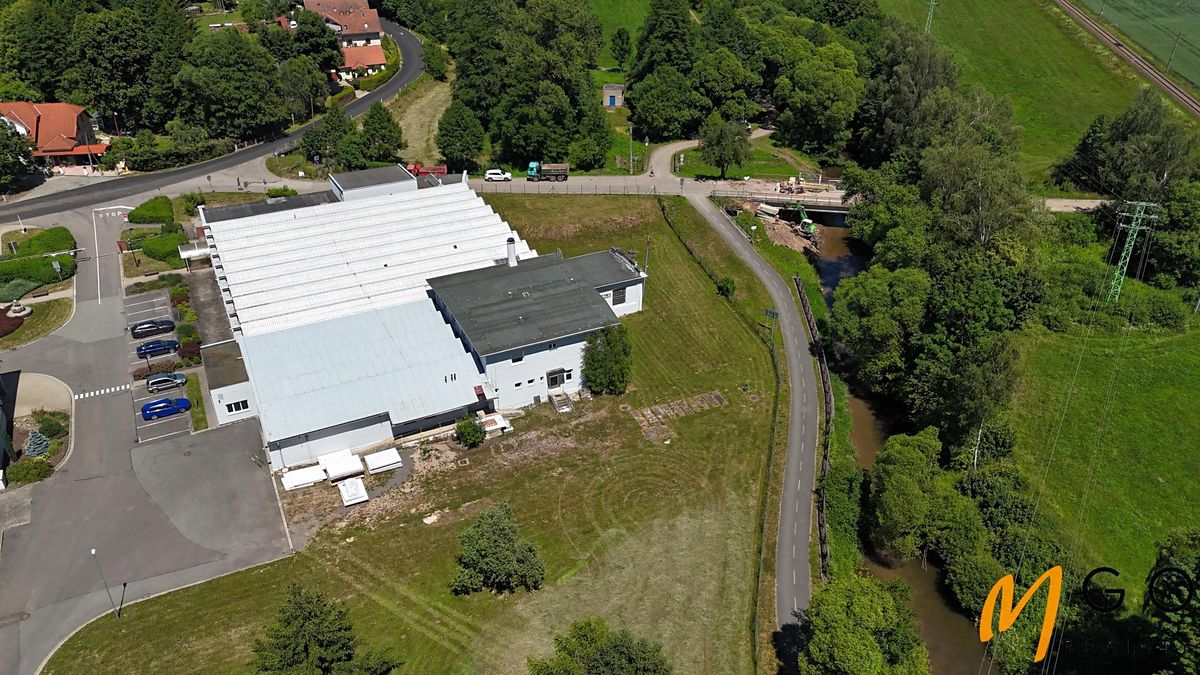 Prodej skladového prostoru 2550 m²