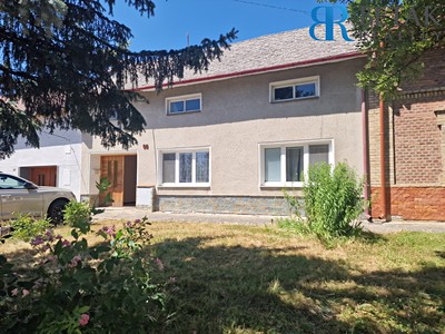 Prodej  rodinného domu 230 m², pozemek 479 m²