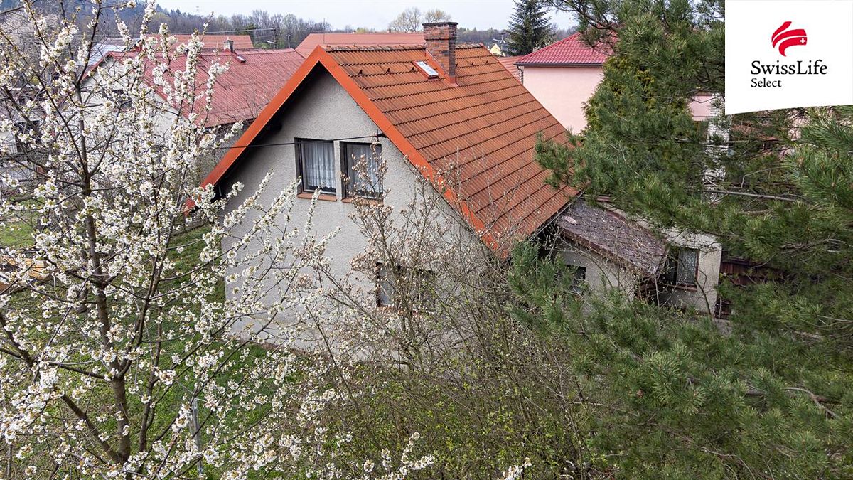 Prodej rodinného domu 120 m², pozemek 989 m²