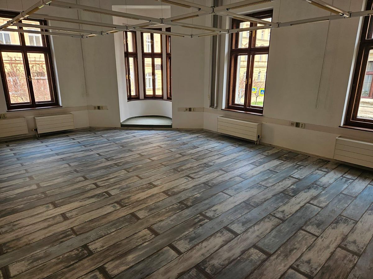 Pronájem kanceláře 40 m² – fotografie 3