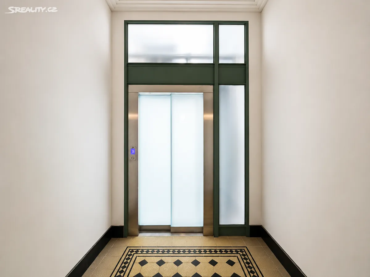 Pronájem bytu 1+kk 30 m² – další