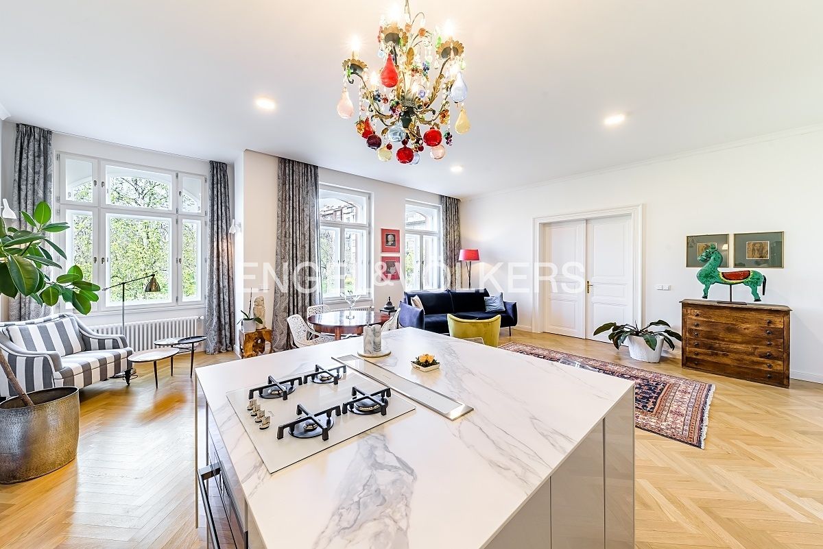 Pronájem bytu 3+kk 138 m²