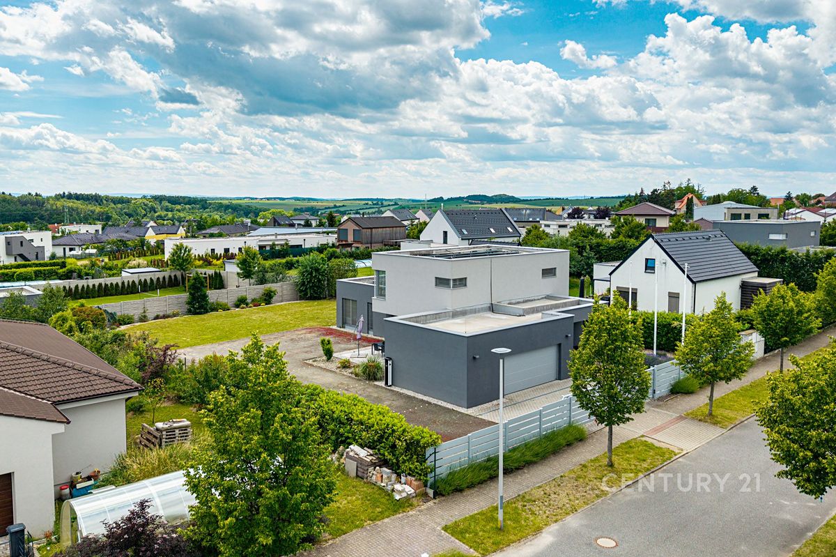 Prodej kanceláře 240 m² – fotografie 3