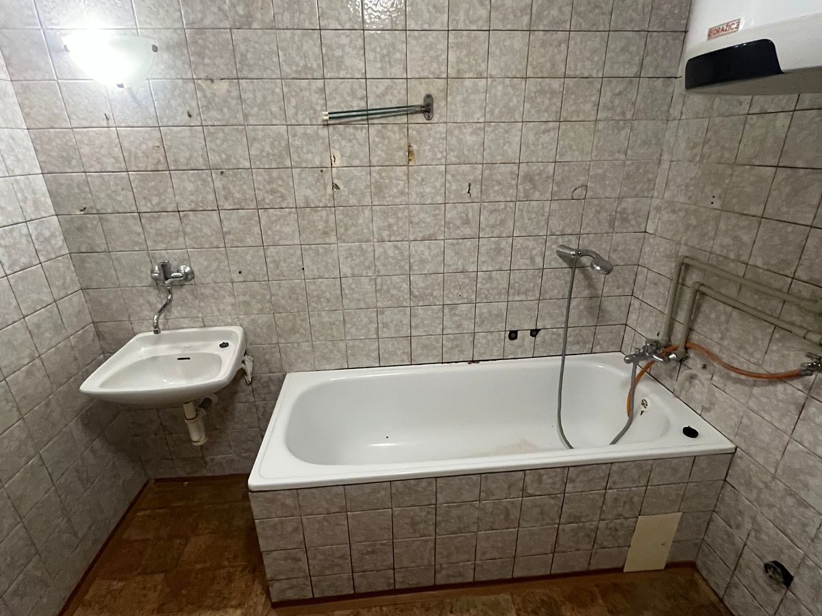 Pronájem bytu 2+1 84 m² – fotografie 4