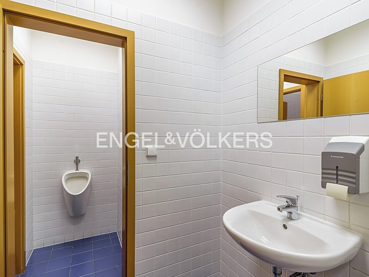 Pronájem komerčního prostoru, 34 m² (12 z 12)