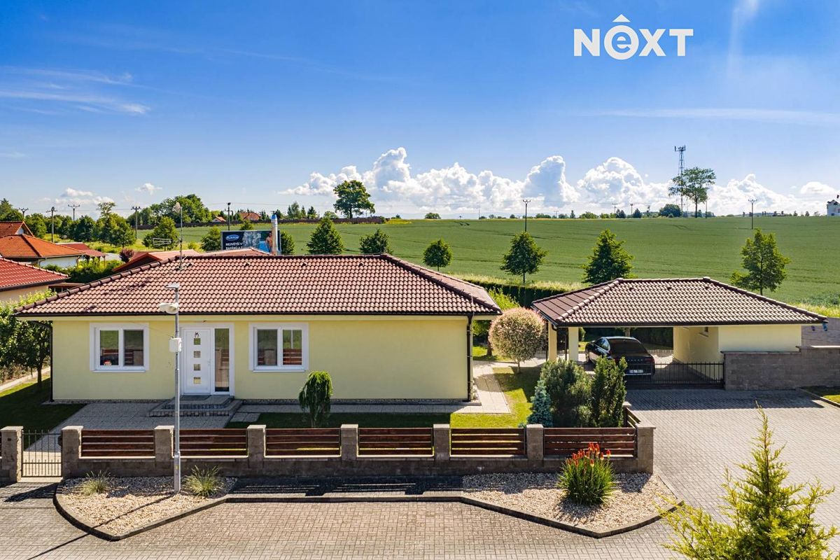 Prodej rodinného domu 124 m², pozemek 905 m² – fotografie 2