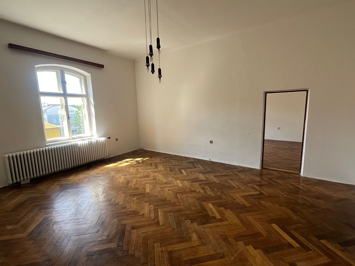 Pronájem bytu 2+1 84 m² – fotografie 2