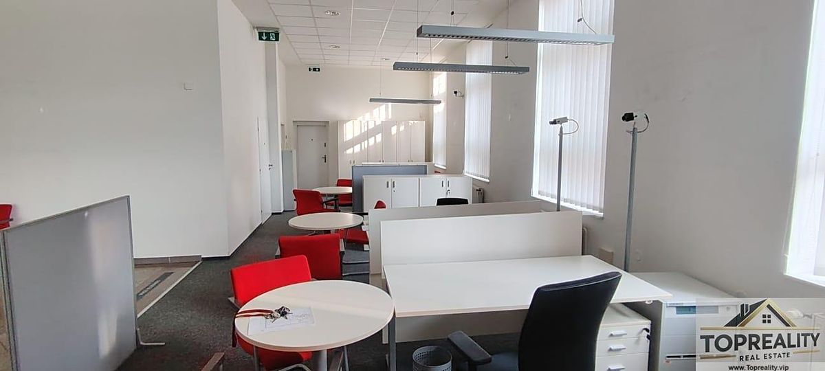 Pronájem obchodního prostoru 177 m² – fotografie 2