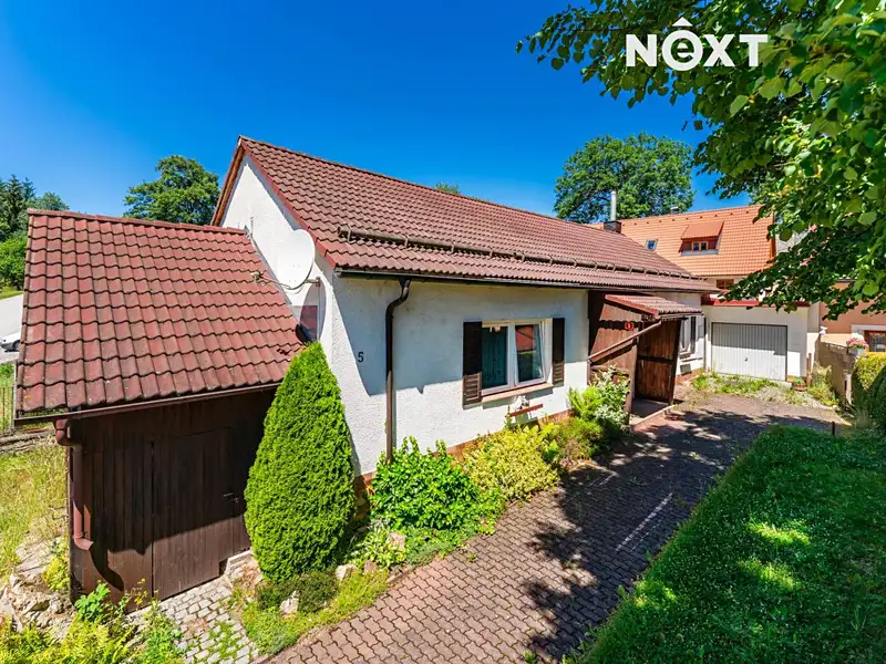 Prodej rodinného domu 223 m², pozemek 321 m², Vacov – náhled fotky 1