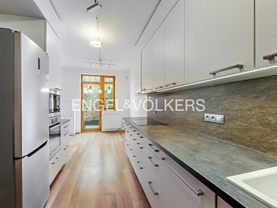 Квартира 3+kk на продаж, 101 м² (2 з 17)