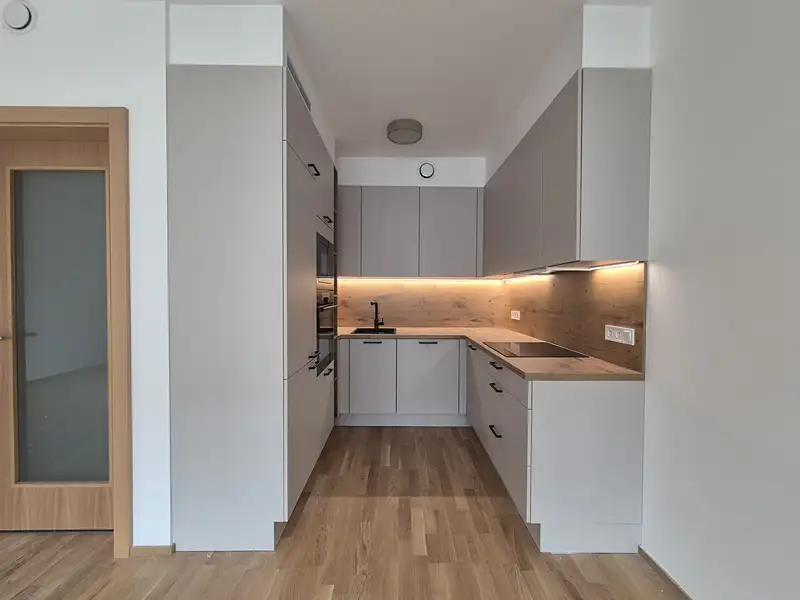 Prodej bytu 3+kk 87 m², Praha – náhled fotky 2