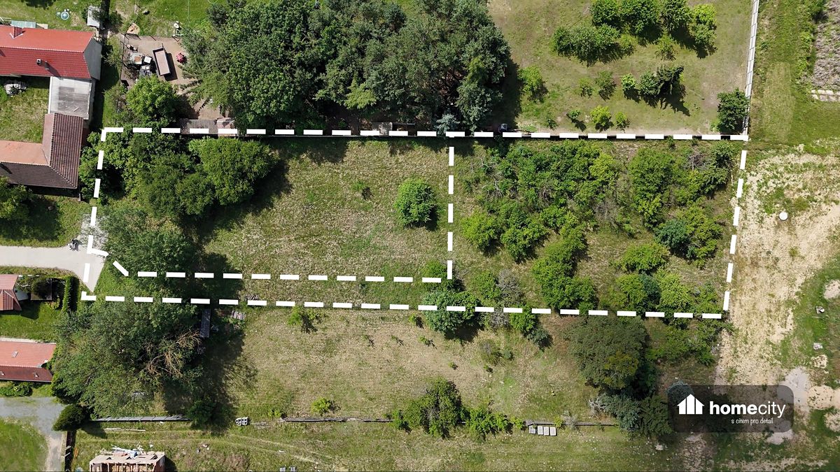 Prodej stavebního pozemku 1828 m² – fotografie 3