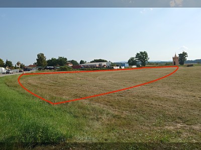 Prodej  komerčního pozemku 3 503 m²