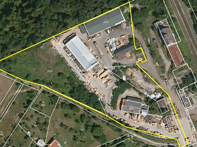 Prodej výrobní haly, prostoru 1600 m²