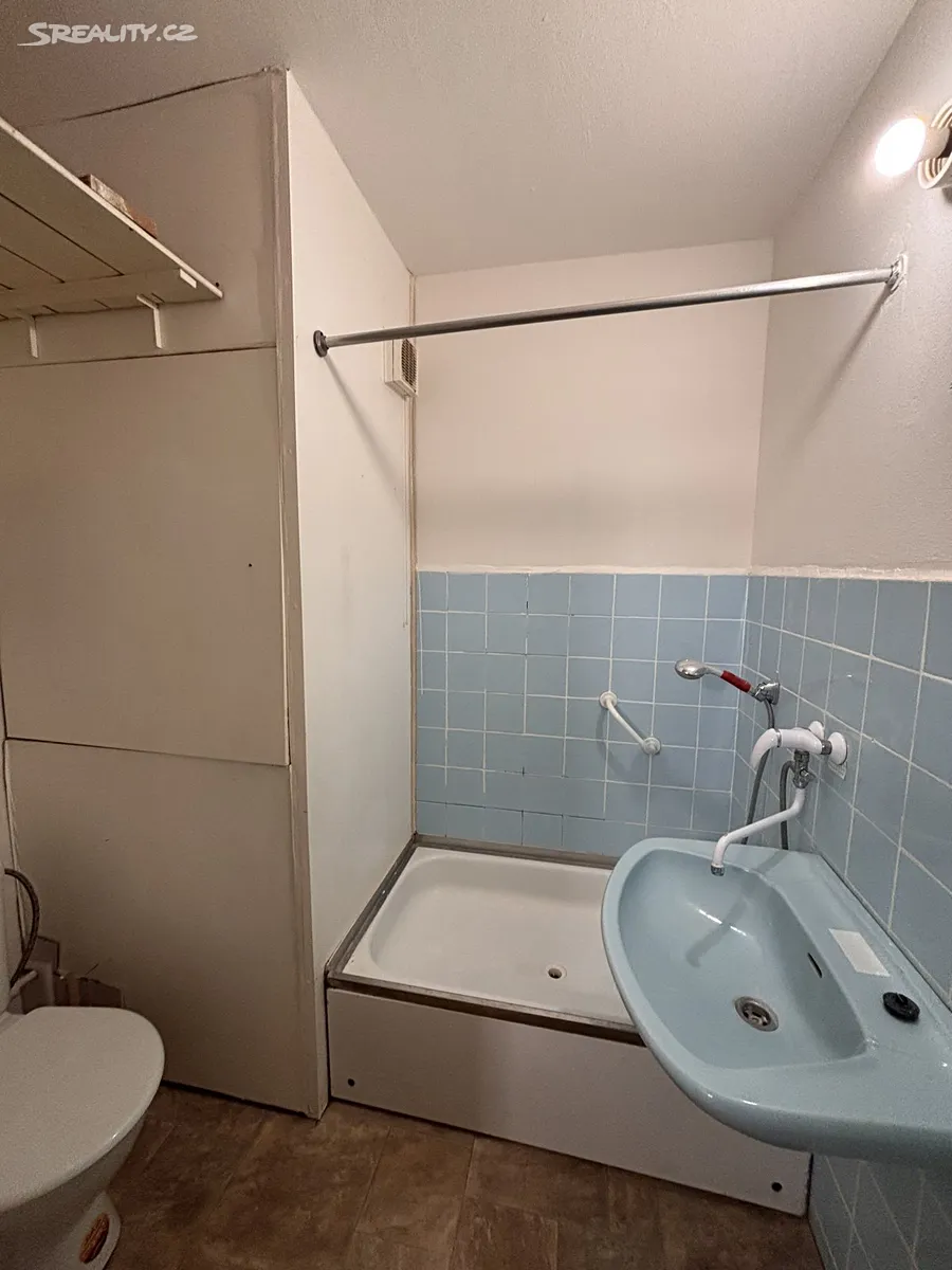 Pronájem bytu 2+kk 42 m² - Widok 4