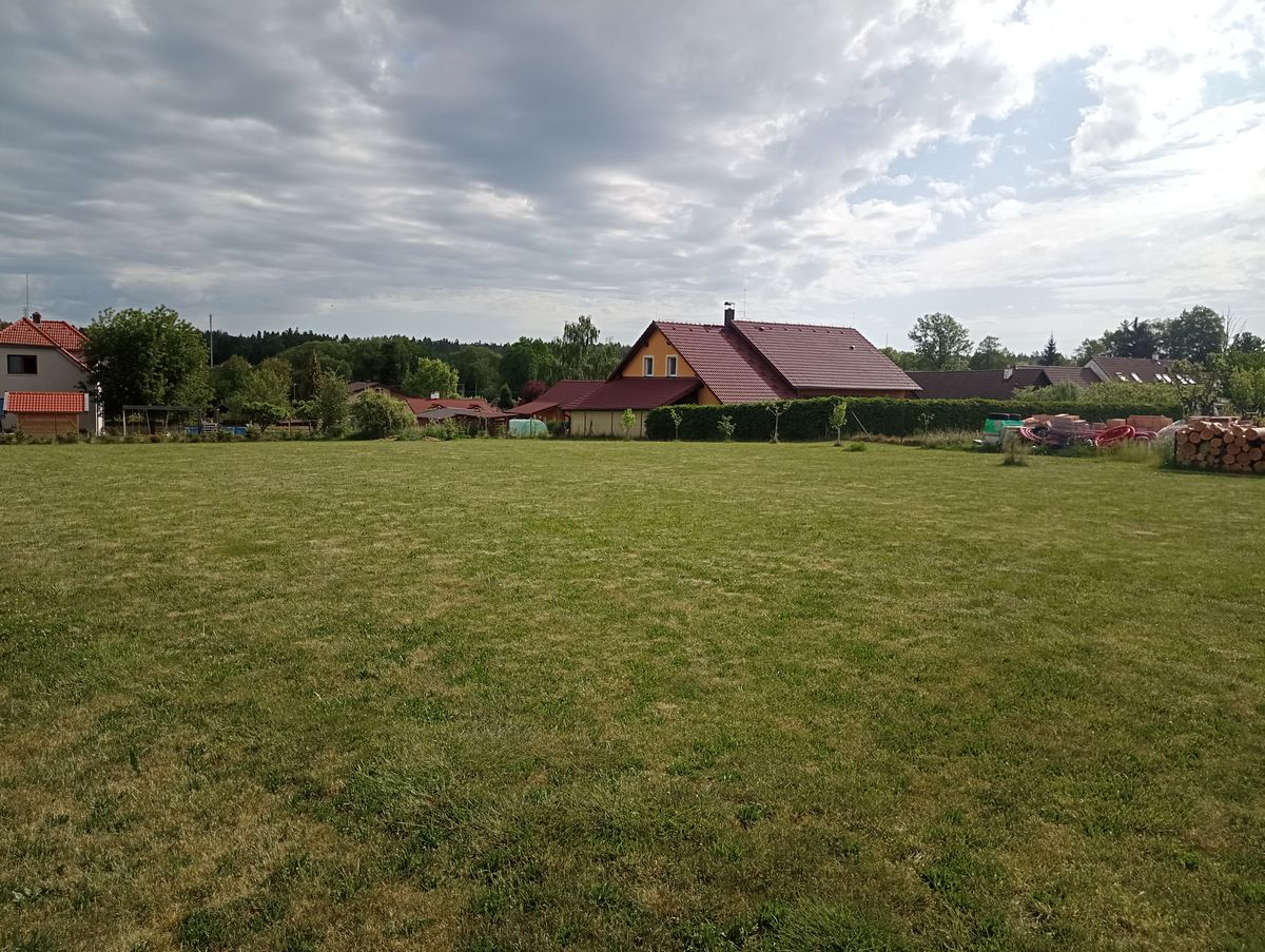 Prodej stavebního pozemku 2502 m², Petříkov – fotka 1 z 3