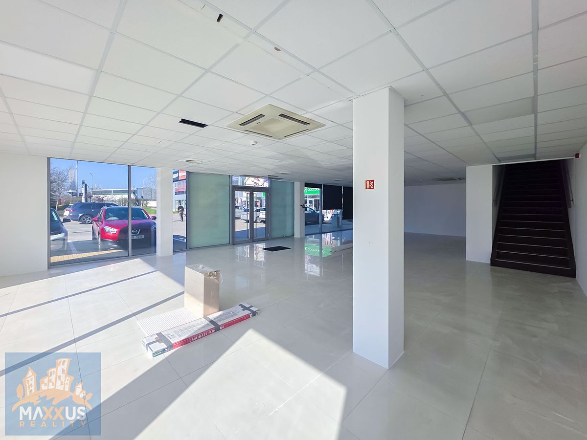 Pronájem obchodního prostoru 278 m² – fotografie 5