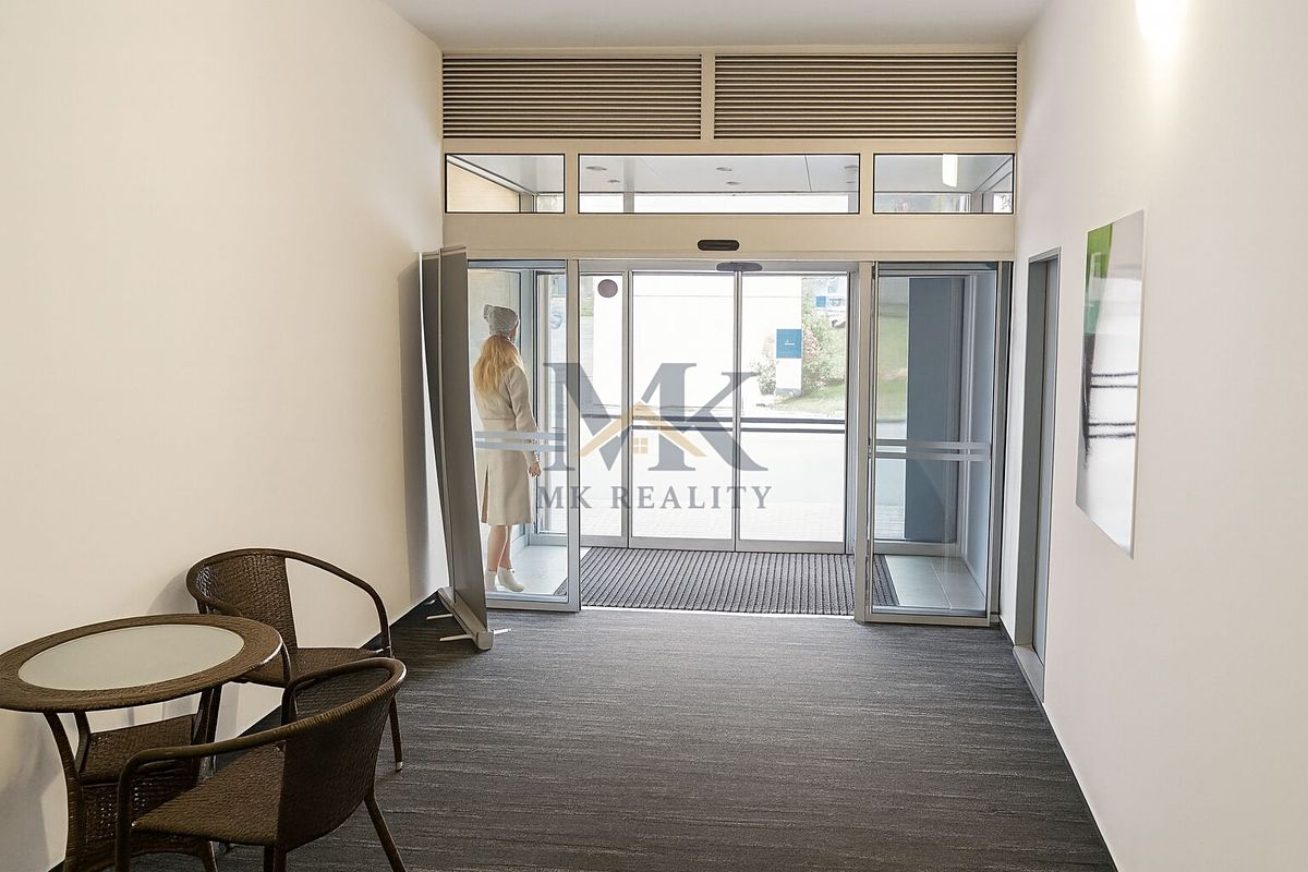 Pronájem kanceláře 70 m² – fotografie 5