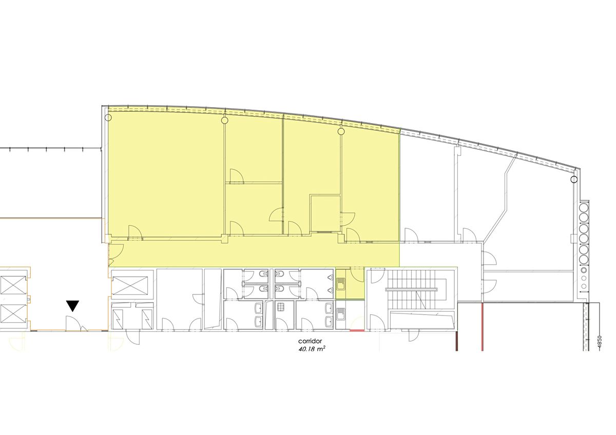 Pronájem kanceláře 202 m² – fotografie 3