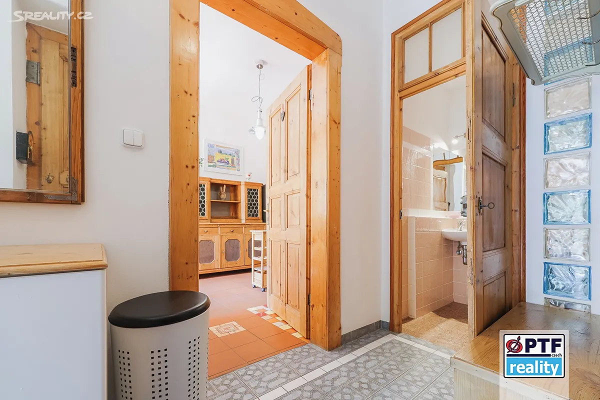 Pronájem bytu 2+kk 80 m² - Więcej