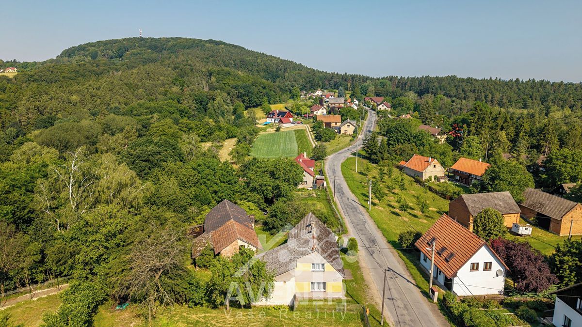 Prodej rodinného domu 174 m², pozemek 1280 m² – fotografie 2