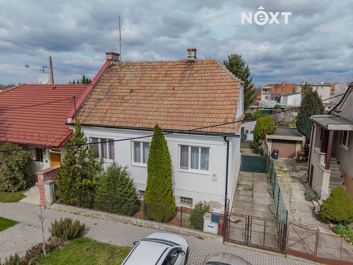 Prodej rodinného domu 313 m², pozemek 606 m²