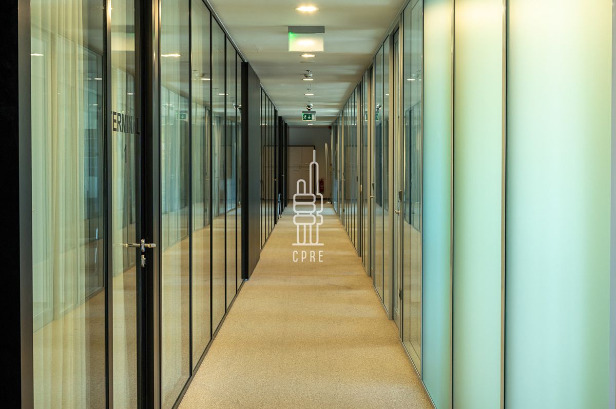 Pronájem kanceláře 1925 m² – fotografie 5