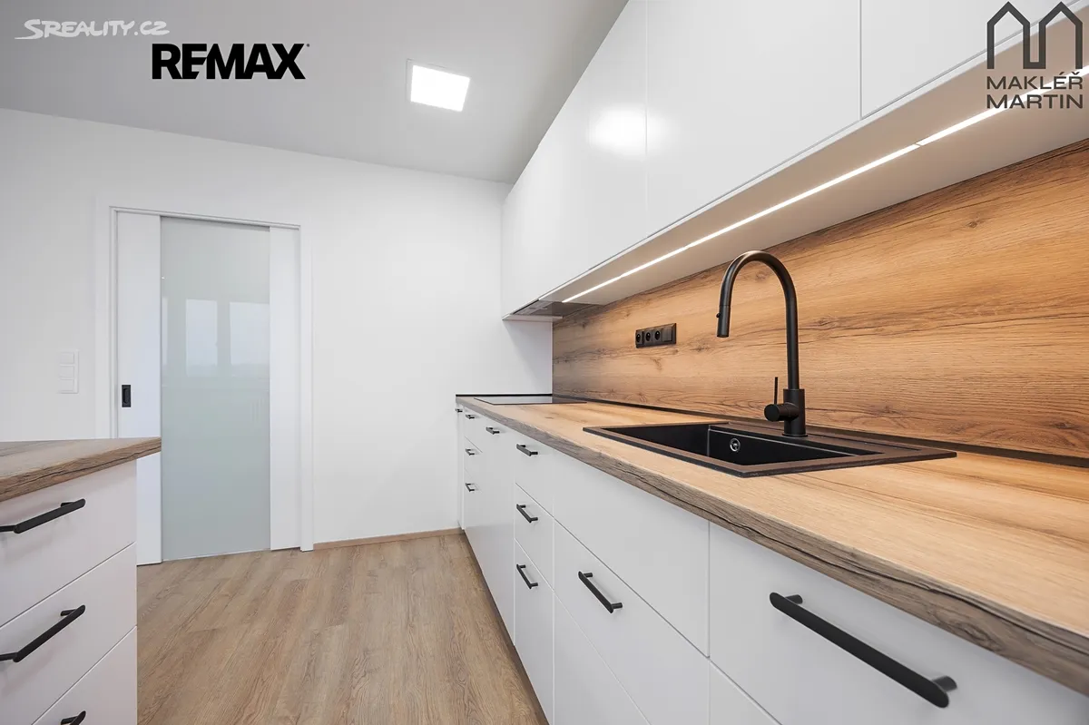 Prodej bytu 3+kk 71 m² – pohled 6
