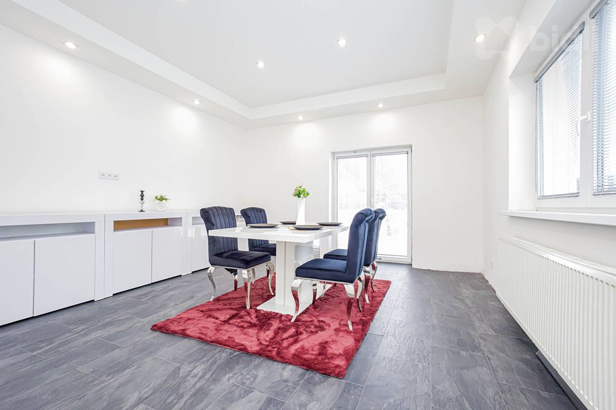 Prodej rodinného domu 246 m², pozemek 1500 m² – fotografie 5